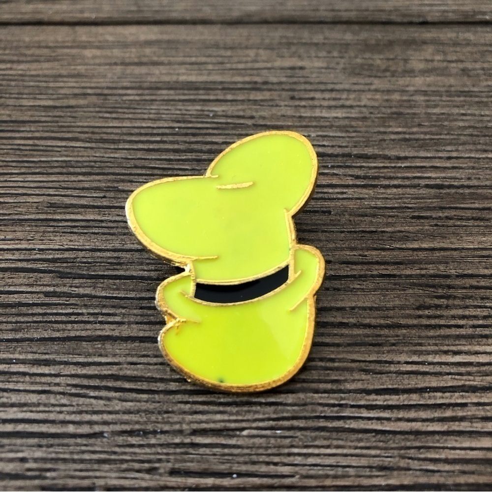 Disney Official Trading Pin: Goofy's Hat